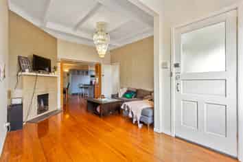 678 Mt Albert Rd, Royal Oak