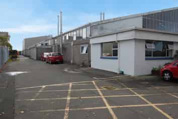 2,961sqm Warehouse with Office and Yard