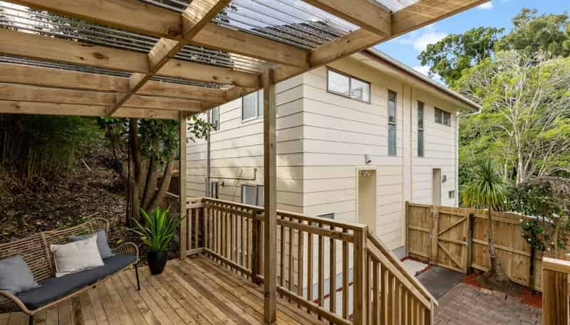 6/165A Carrington Road, Mount Albert