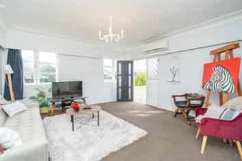 17 Mitcham Avenue, Forest Lake