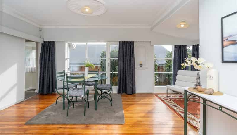 17 Mitcham Avenue, Forest Lake