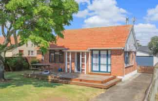 5 Kawiti Avenue, Point England