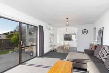 21B Towai Street, Stoke