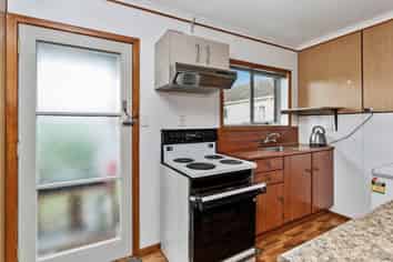 4029A Great North Road, Kelston