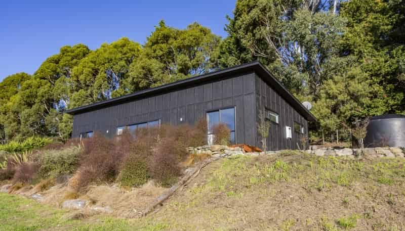 12 Valley Road, Greta Valley