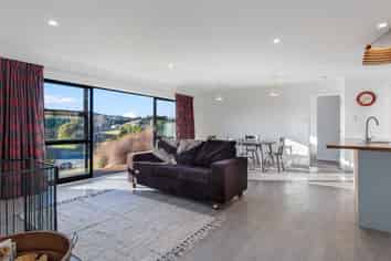 12 Valley Road, Greta Valley