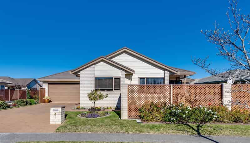 4 Blythfield Place, Taradale