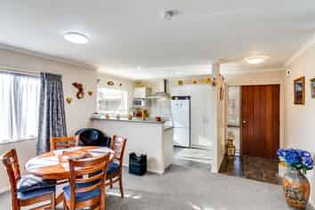 4 Blythfield Place, Taradale