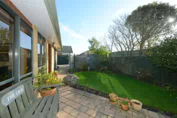 2/208 Avonhead Road, Avonhead