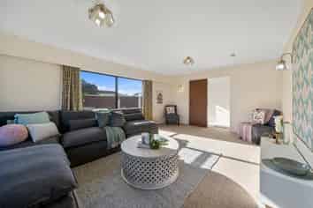 7 Oriwa Street, Waikanae