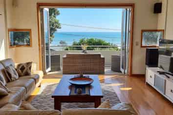 13 Karekare Road, Raumati South