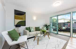 2/4 Wynyard Road, Mount Eden