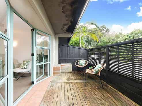 2/4 Wynyard Road, Mount Eden