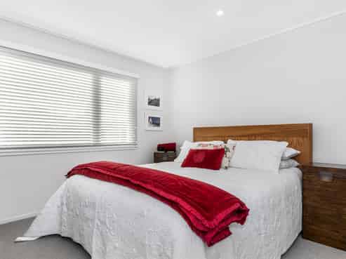 11 Alexander Street, Avenues