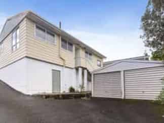 8 Paragon, Beach Haven