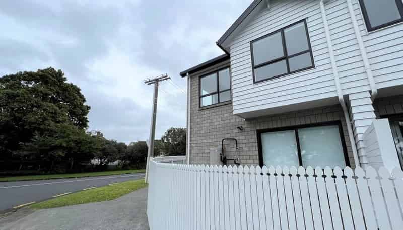 42 Boon lane, Aukopae