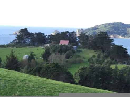 156 South Pacific Road, Rakino Island