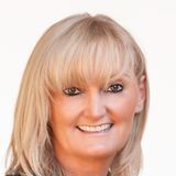 Julia 0032800000qFEeLAAW Ward 0032800000qFEeLAAW