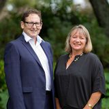 Douglas 0032800000qFGvLAAW Thompson 0032800000qFGvLAAW