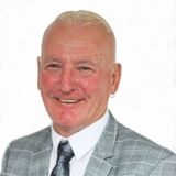 Michael 0032800000qFD1vAAG Thomas 0032800000qFD1vAAG