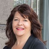 Angela 0032800000qFEMpAAO Williams 0032800000qFEMpAAO