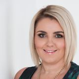 Anna 0032800000qFJKpAAO Alexander 0032800000qFJKpAAO