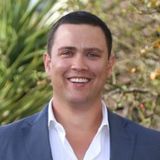 Janice 0032800000qFBx1AAG White 0032800000qFBx1AAG