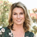 Debra 0032800000qFJseAAG Thompson 0032800000qFJseAAG