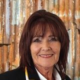 Helen 0032800000qFGbCAAW White 0032800000qFGbCAAW