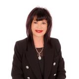 Annie 0032800000qFJjsAAG Hall 0032800000qFJjsAAG