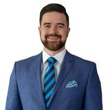 Julia 0032y0000061WP8AAM Martin 0032y0000061WP8AAM