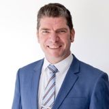 Brian 0032y000007UfIpAAK Simmons 0032y000007UfIpAAK